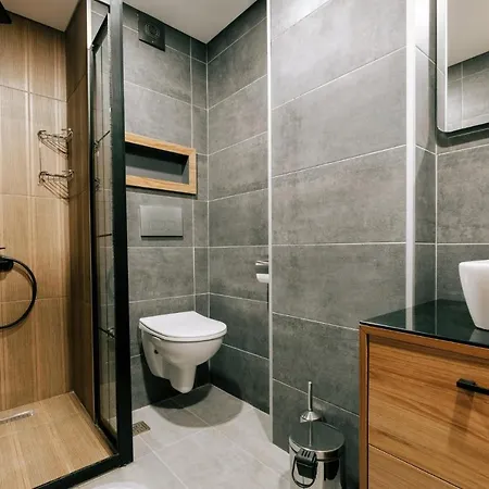 Chic Modern Flat Near Torium Mall In Beylikduzu شقة